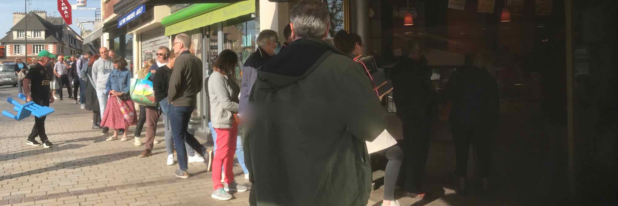 customers lined up outside French pastry shop on Easter morning